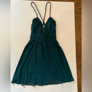 Windsor forest green dress. Size M. New with tags.